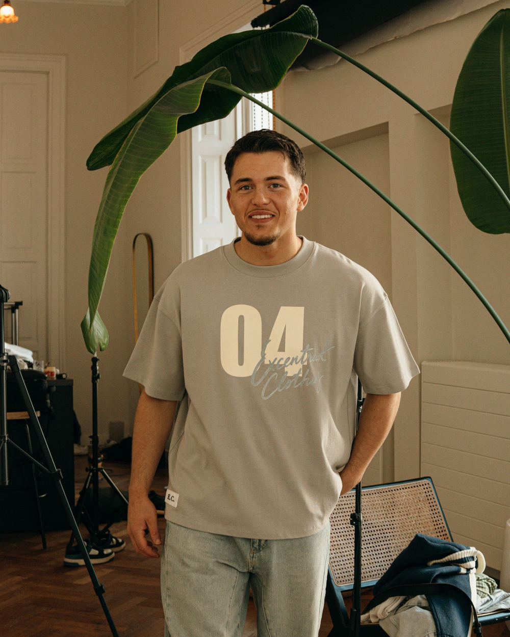 04 Tee Deep Marble Grey