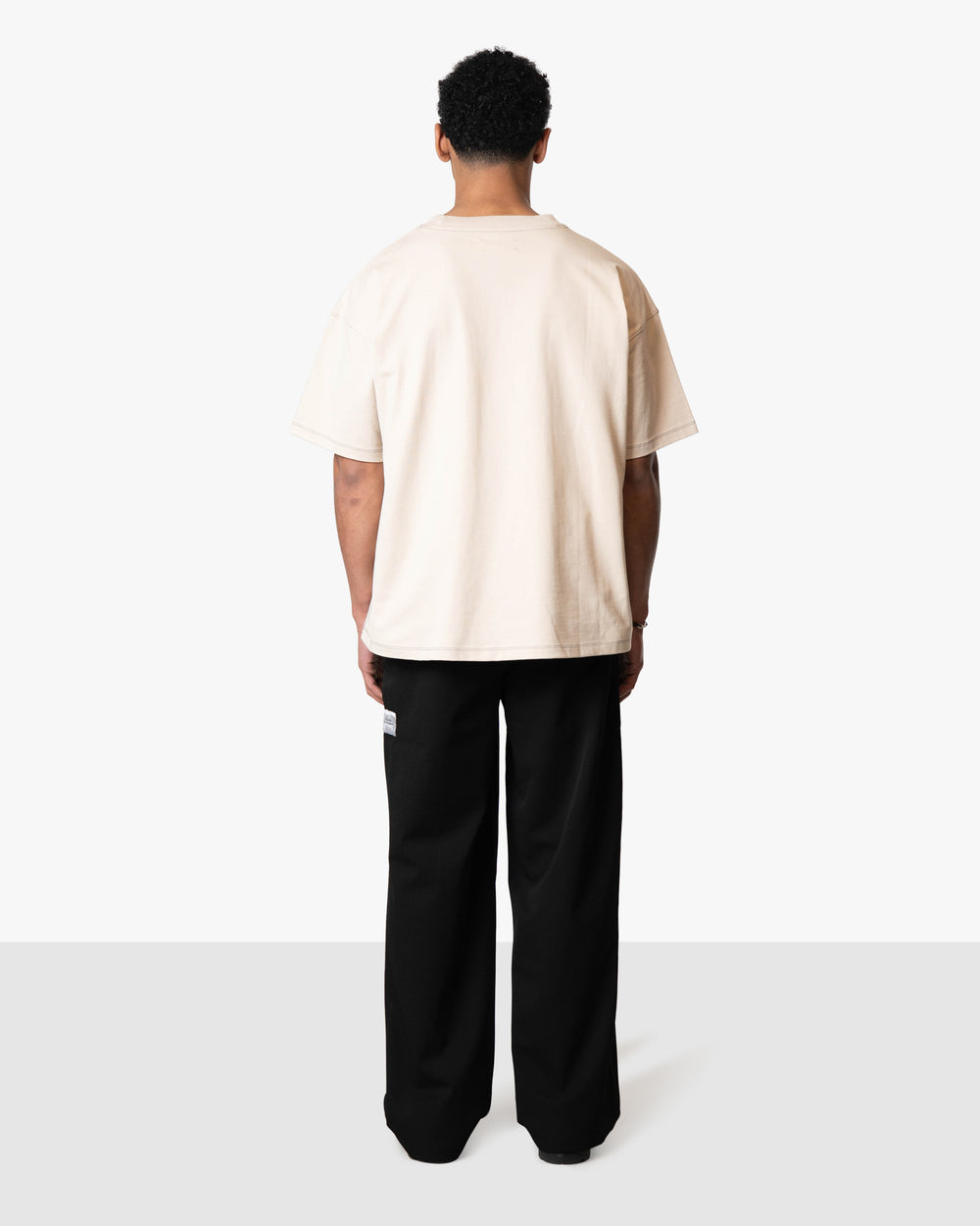 Outerlines Tee Sand Grey